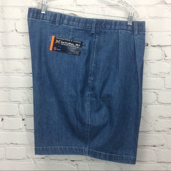 Roundtree & Yorke Shorts Roundtree Yorke Shorts Mens Size 44 Blue